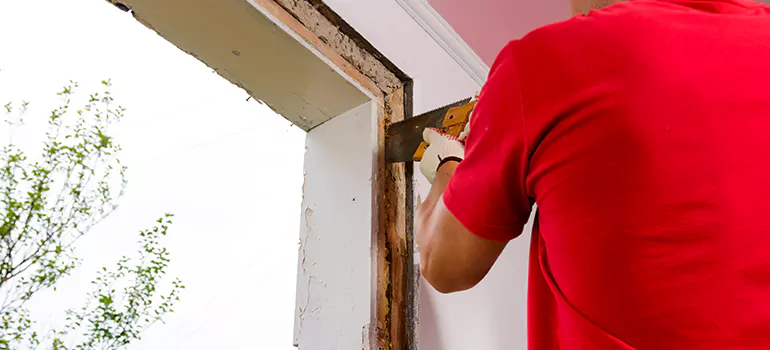 Residential Accordion Door Repair in Hialeah, FL