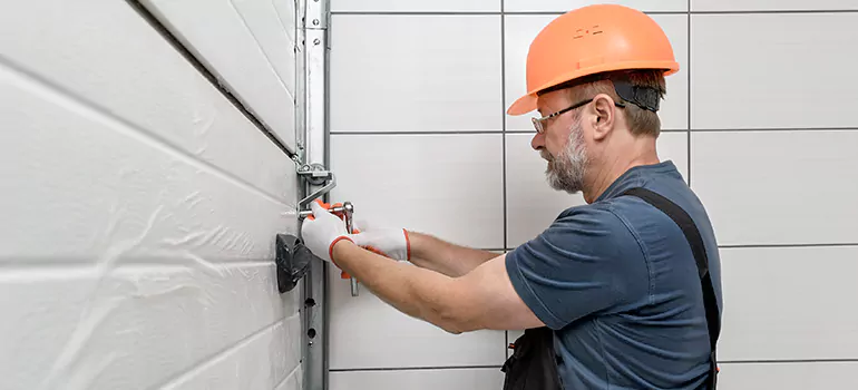 Garage Door Repair in Hialeah